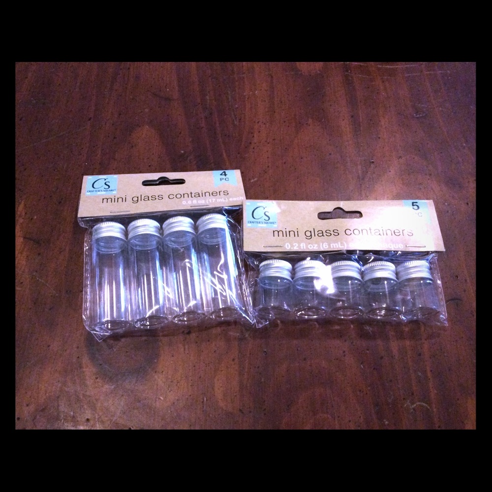 New lot of 2 Crafter Square mini glass vials